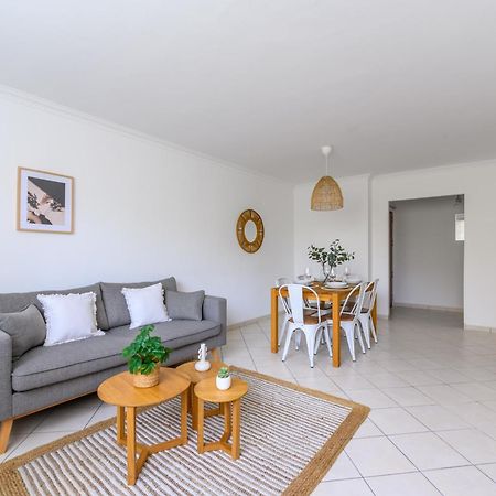 Coeur De Ville - Au Pied Du Metro - 3 Chambres Bobigny Ngoại thất bức ảnh